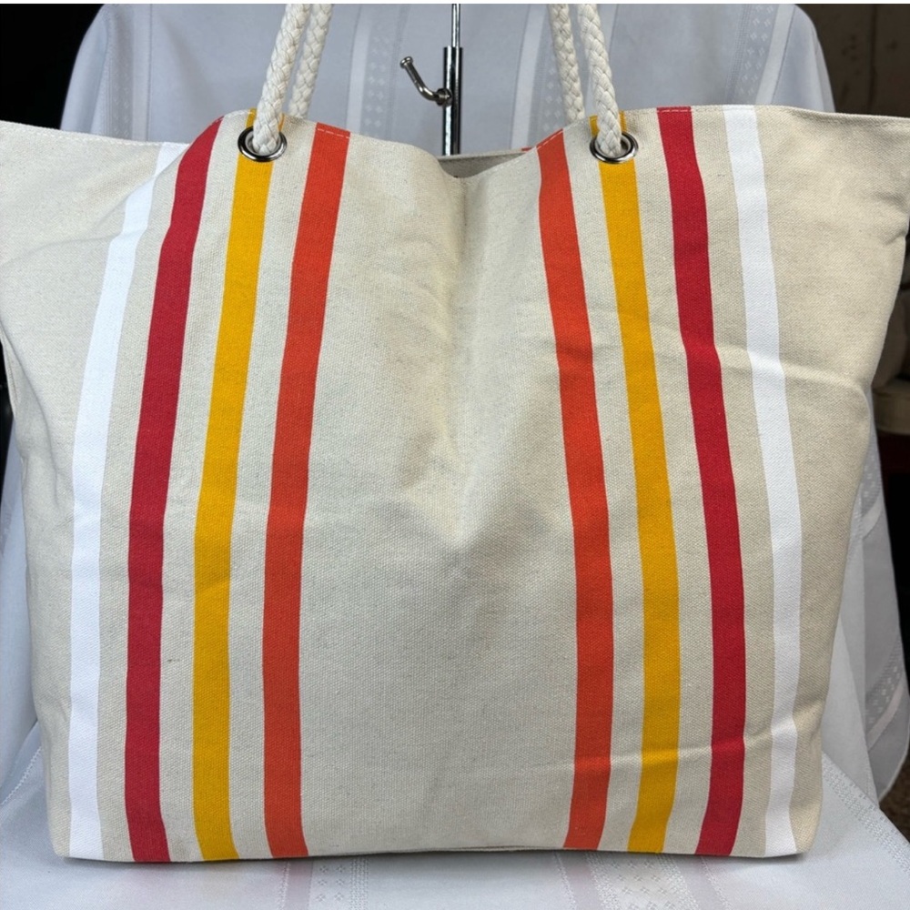 Lancôme large tote and matching makeup bag
